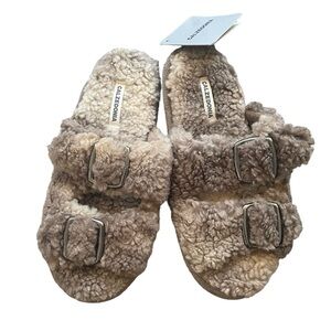 NWT Furry Calzedonia Slippers